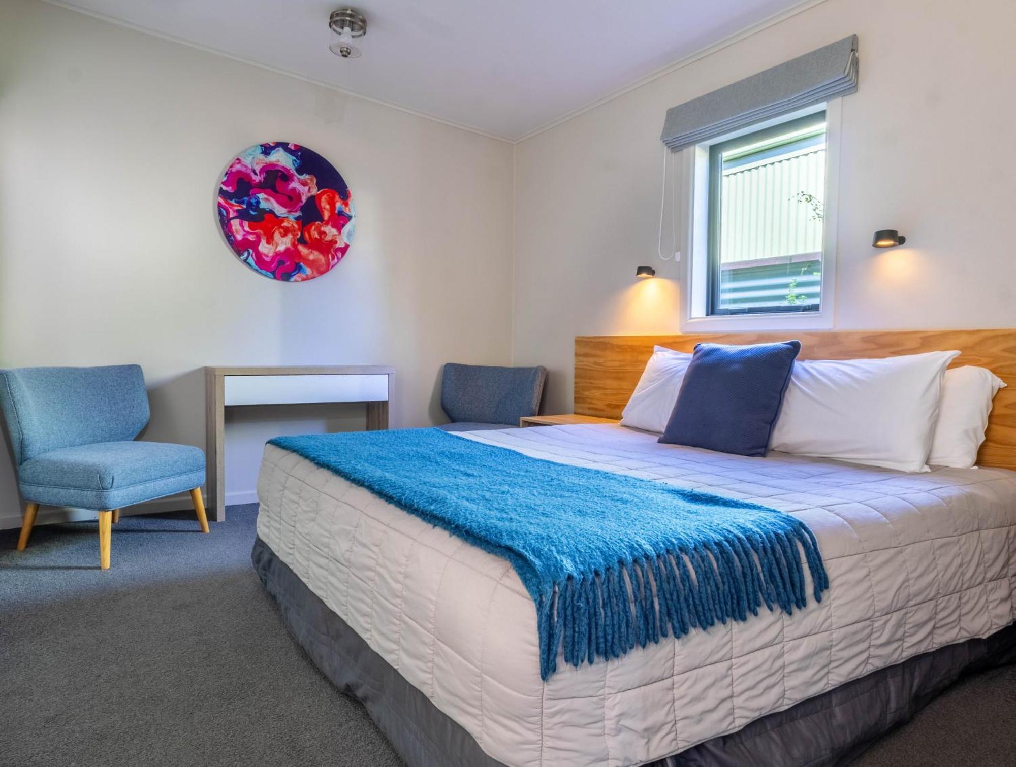 テアナウ Shakespeare House Bed & Breakfast エクステリア 写真